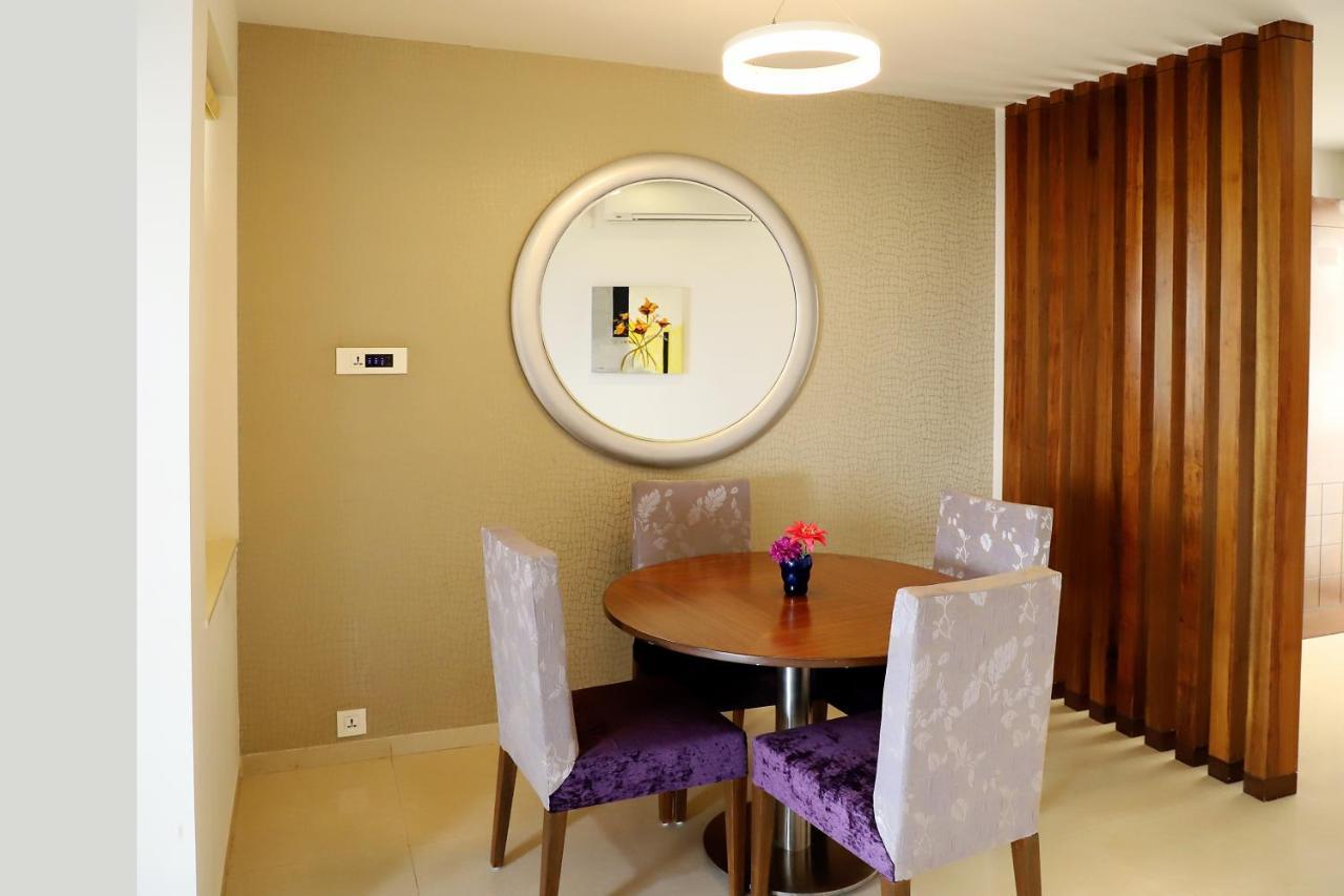 Patria Suites Rajkot Exterior foto